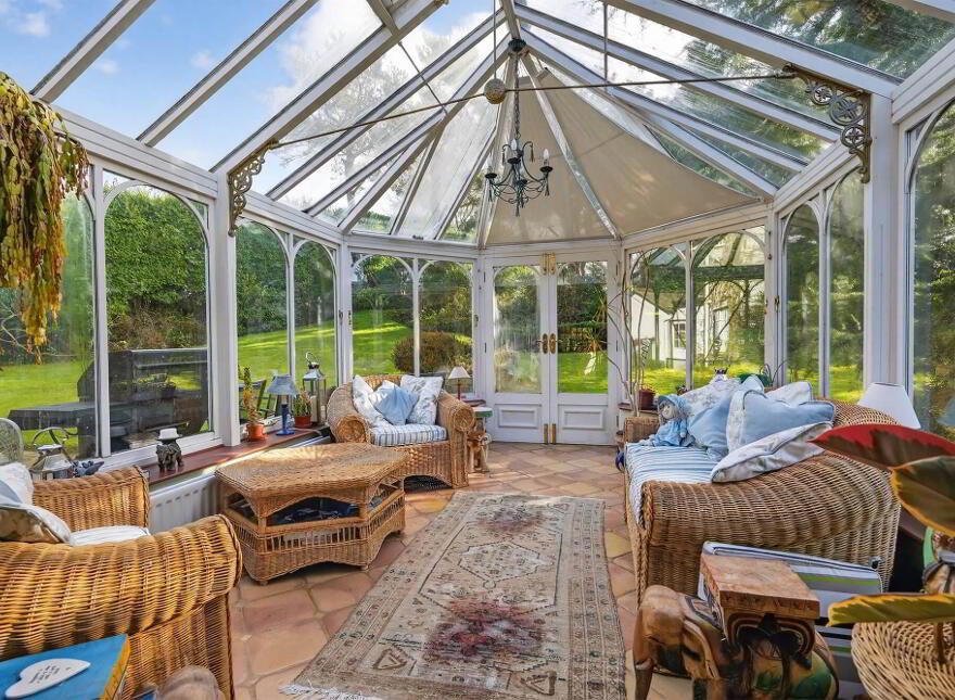 31 Ballygrainey Road, Holywood, BT18 0HE