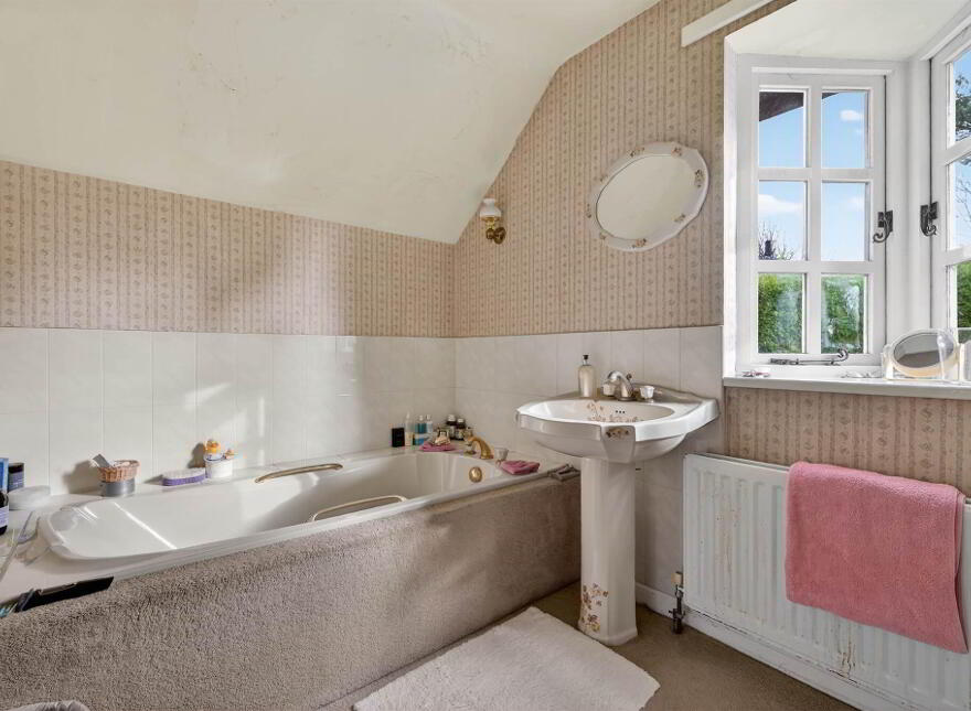 31 Ballygrainey Road, Holywood, BT18 0HE
