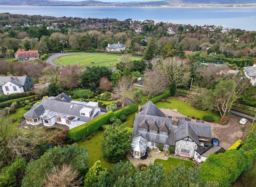31 Ballygrainey Road, Holywood, BT18 0HE
