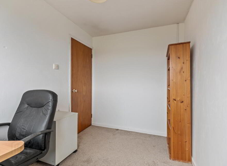 18 Dermott Drive, Comber, Newtownards, BT23 5JG
