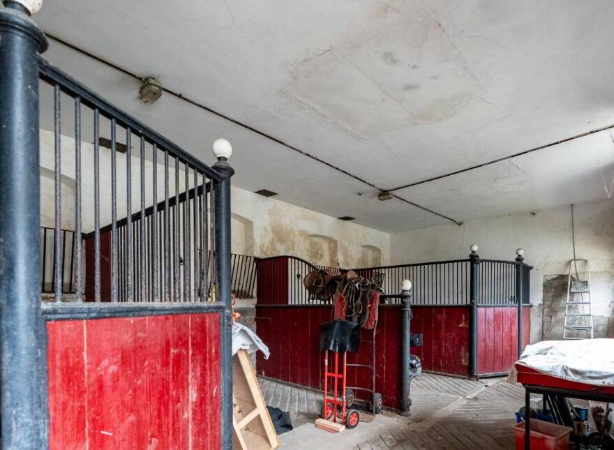 Manor House, 15 Main Street, Eglinton, L'Derry, BT47 3AA