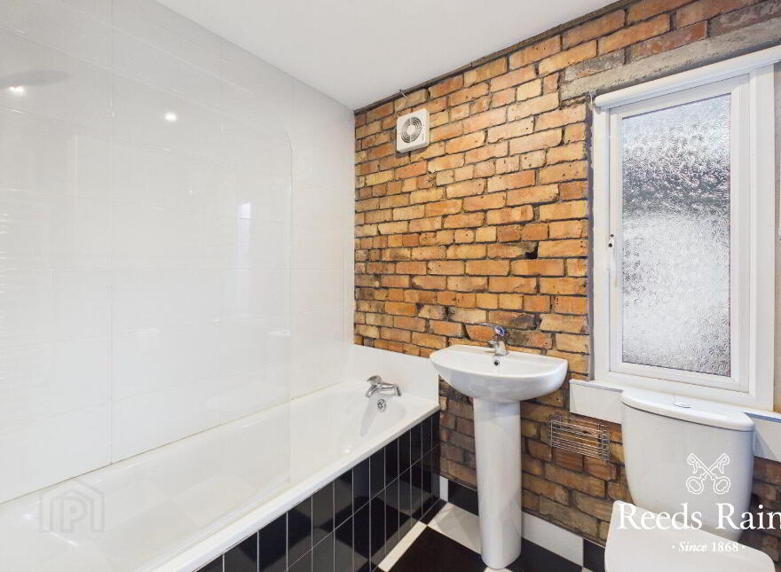 24 Kilburn Street, Donegall Road, Belfast, BT12 6JS