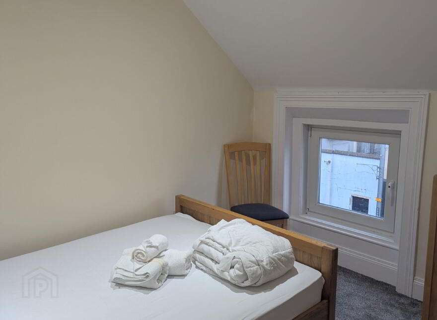 Unit B, 19 Church Street, Dungannon, BT71 6AB