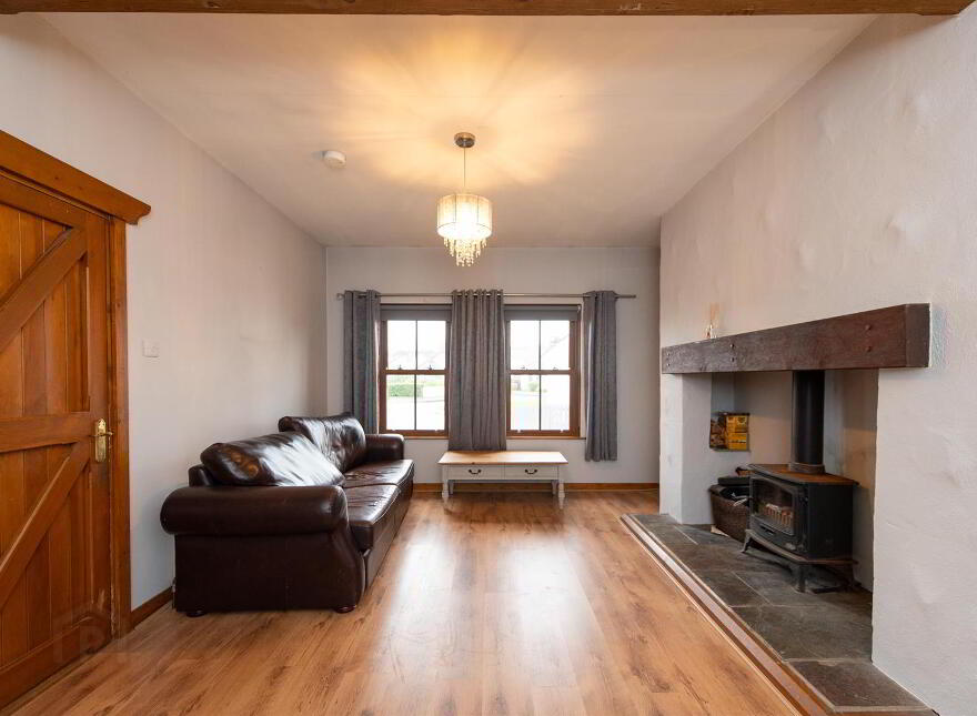 9 Oakwood Heights, Carryduff, Belfast, BT8 8SP