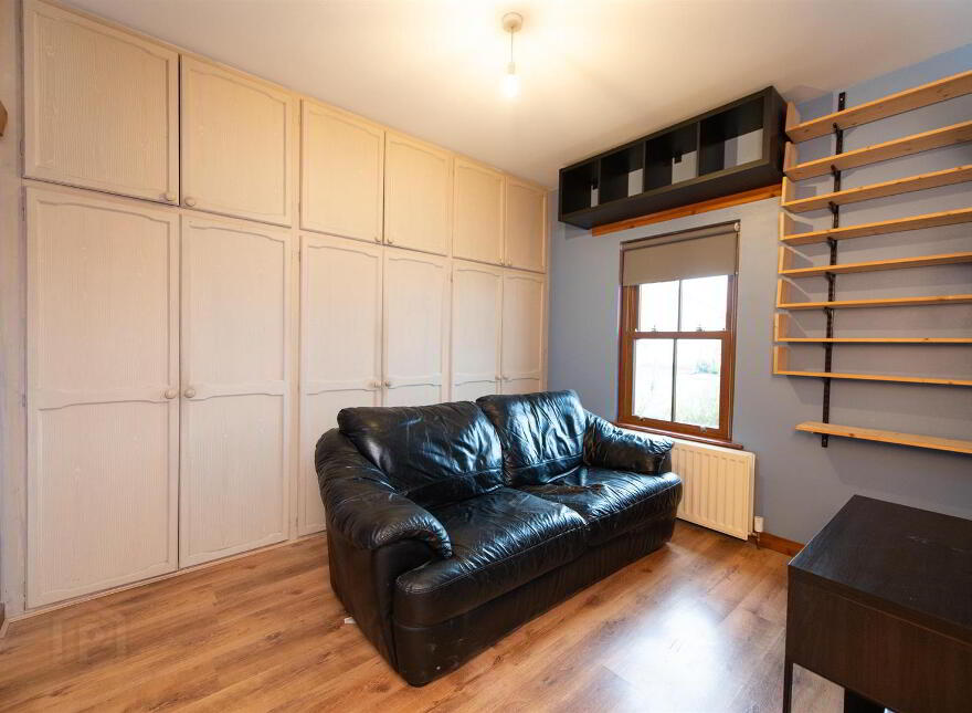 9 Oakwood Heights, Carryduff, Belfast, BT8 8SP