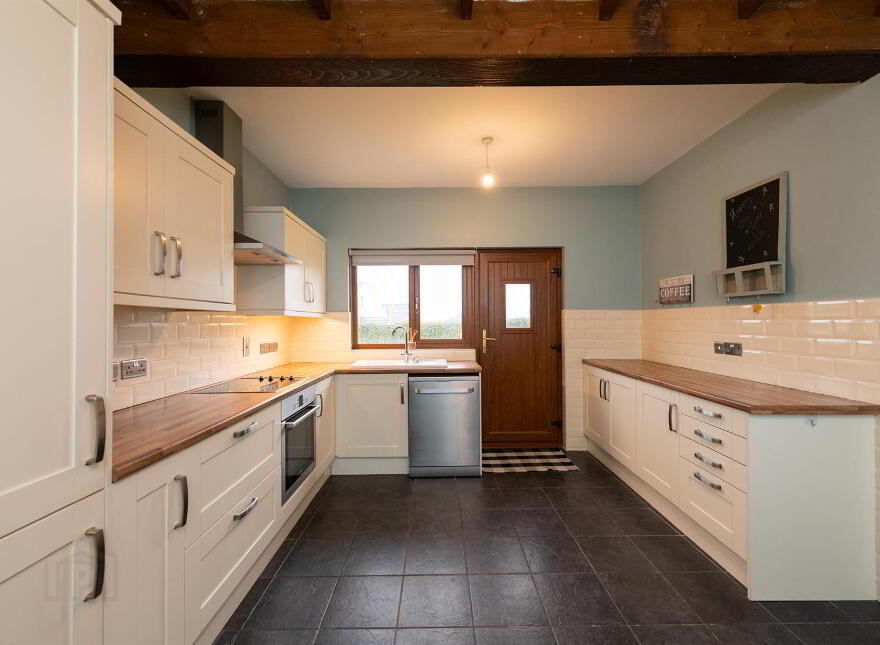 9 Oakwood Heights, Carryduff, Belfast, BT8 8SP