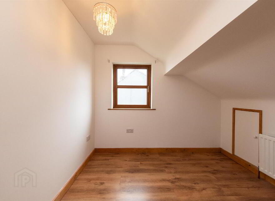 9 Oakwood Heights, Carryduff, Belfast, BT8 8SP