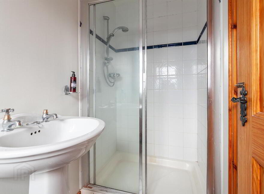 'Cherryvale', 19 Lurgan Road, Glenavy, Crumlin, BT29 4QA