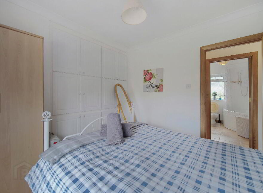 Ramonaghan Lane, Dunfanaghy, F92E4H2