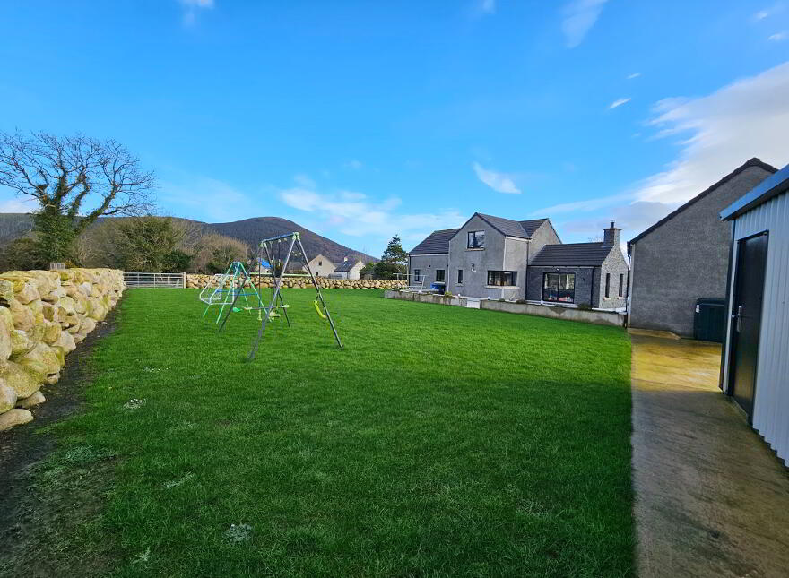 72 Glenloughan Road, Kilkeel, BT34 4SR