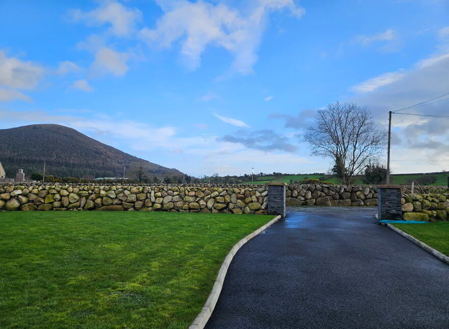 72 Glenloughan Road, Kilkeel, BT34 4SR
