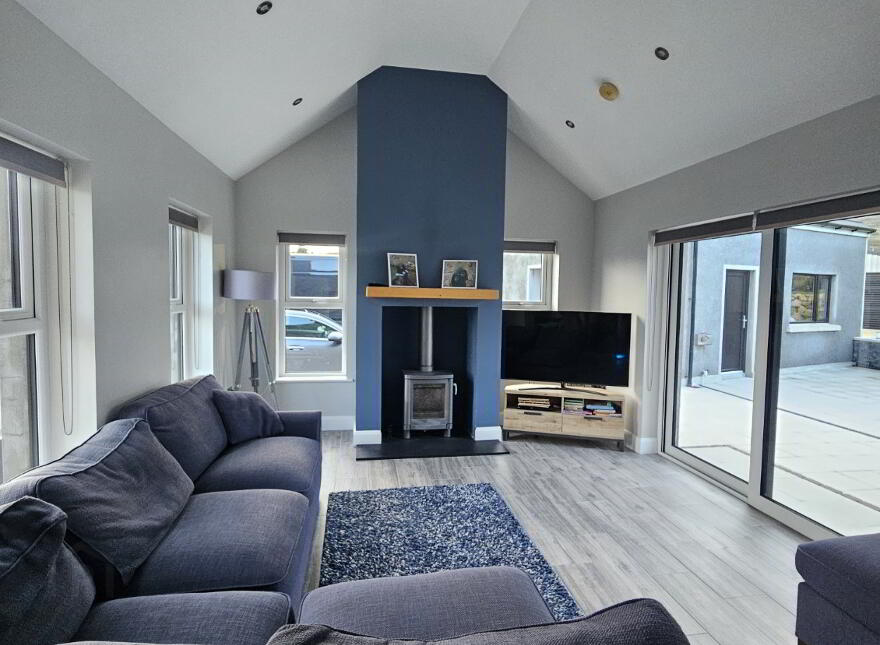 72 Glenloughan Road, Kilkeel, BT34 4SR