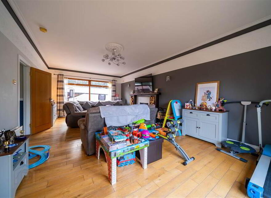 42 Cleland Park North, Bangor, BT20 3EN