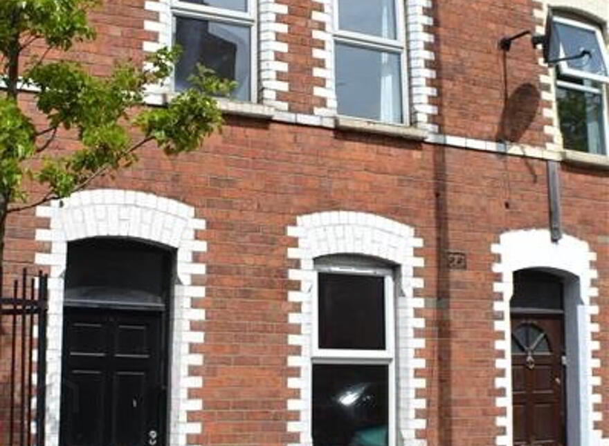 Donegall Road, Some Bills Included, Belfast, BT12 5NA