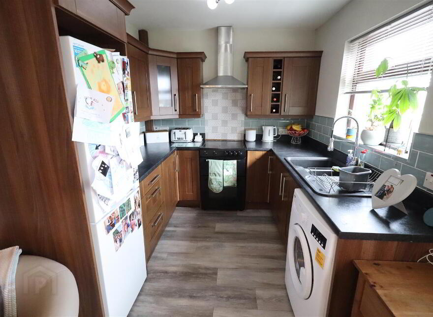 103 Carrs Glen Park, Belfast, BT14 8HF