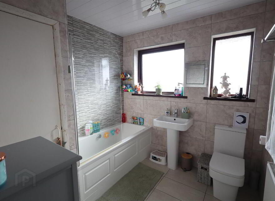 103 Carrs Glen Park, Belfast, BT14 8HF