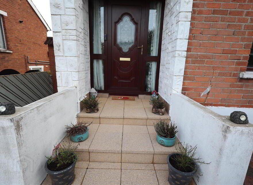 103 Carrs Glen Park, Belfast, BT14 8HF