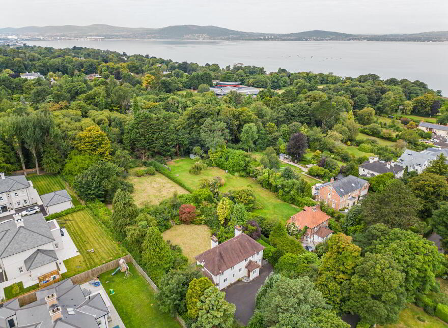 22 Glen Road, Holywood, BT18 0HB