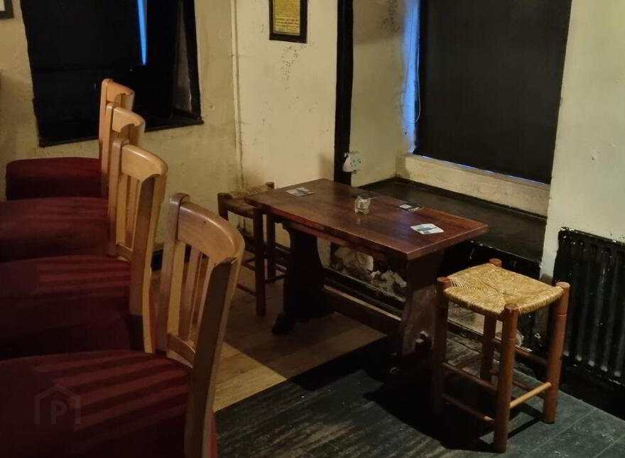 O'Sullivan's Courthouse Pub, The Mall, Dingle, V92N471