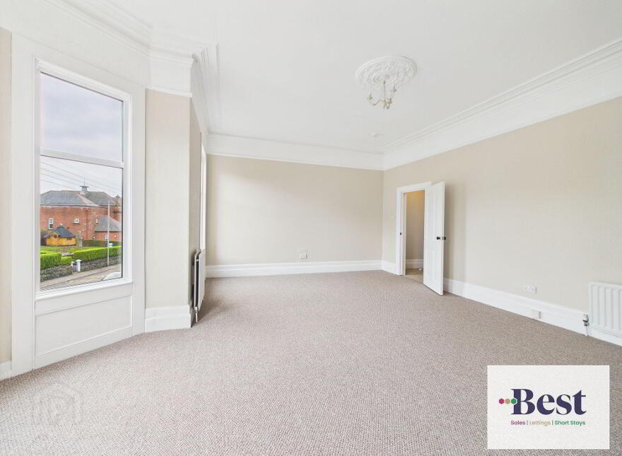25 The Roddens, Larne, BT40 1QX