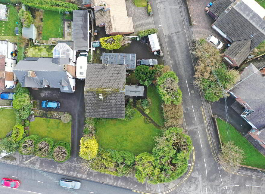 1 The Crescent, Carryduff, Belfast, BT8 8DW