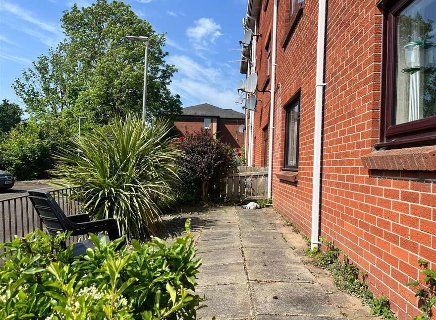 74a Glen Road, Belfast, BT11 8BH