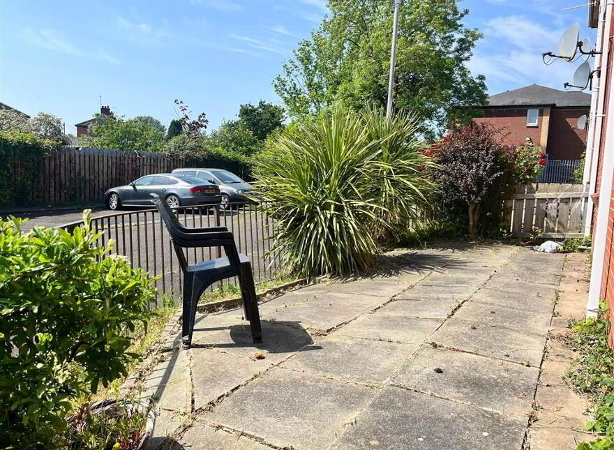 74a Glen Road, Belfast, BT11 8BH