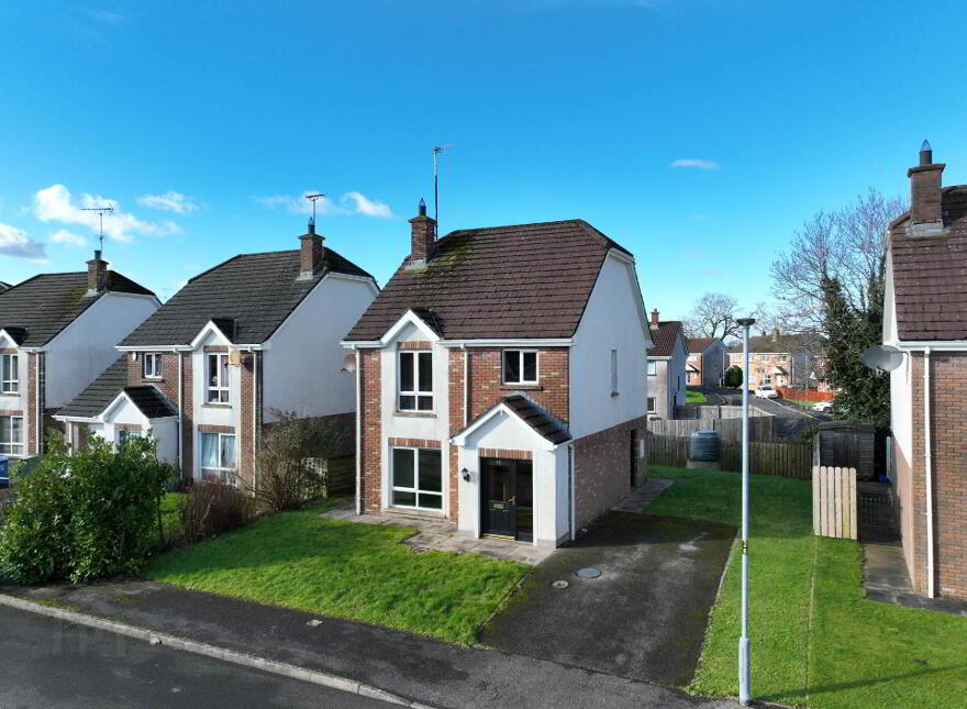46 Ashbourne Manor, Enniskillen, BT74 4BB