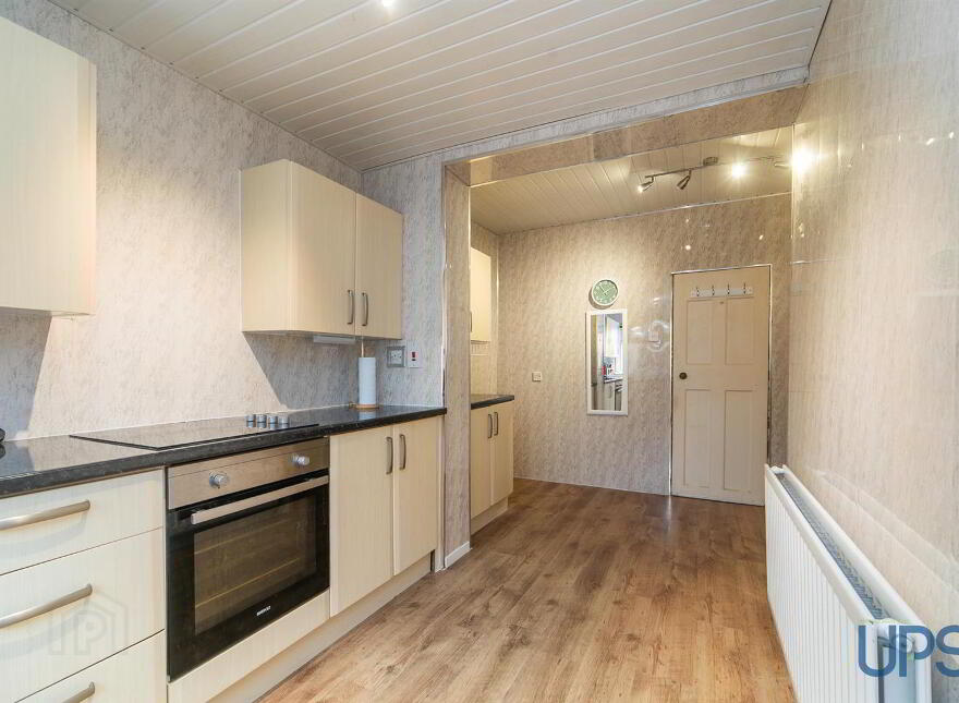 38 St. James's Crescent, Belfast, BT12 6DW