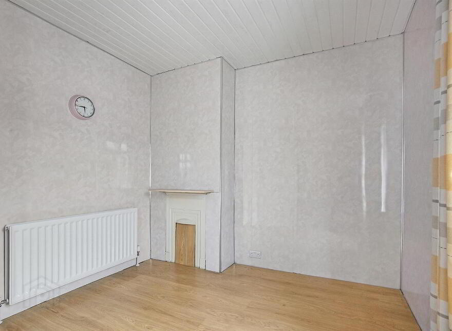 38 St. James's Crescent, Belfast, BT12 6DW