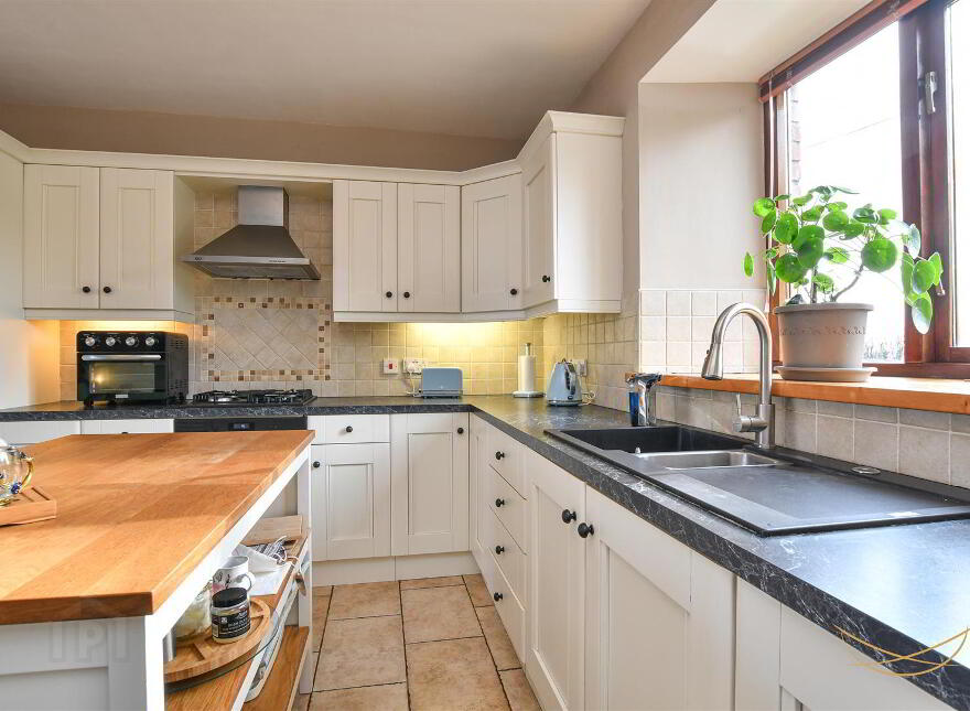 2 Dixons Corner, Doagh, Ballyclare, BT39 0UF