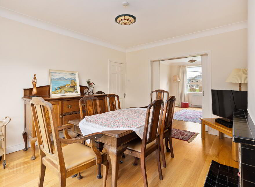 101 Lucan Heights, Lucan, K78K1W6