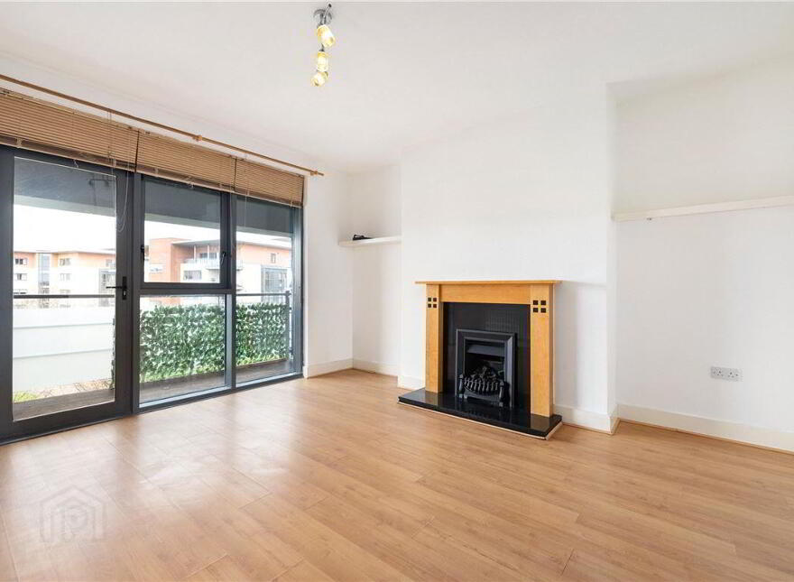 43 The Oval, Tullyvale, Cabinteely, Dublin, D18X573