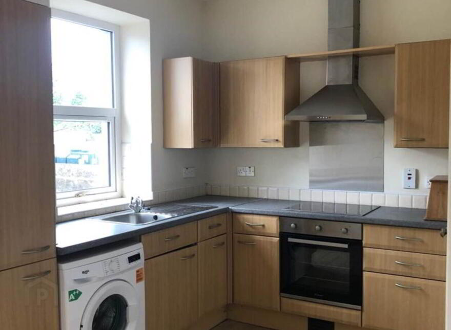 33 Main St, Derrygonnelly, Enniskillen, BT93 6HW