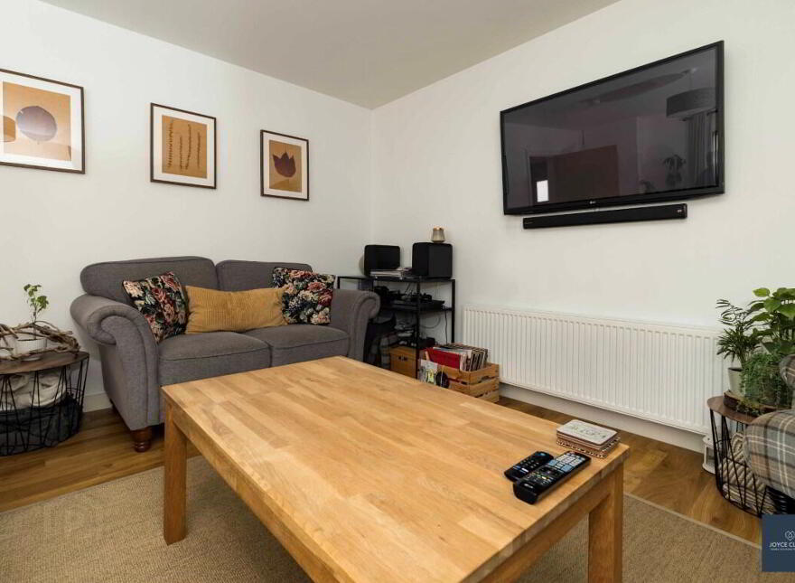 4 Nicholson Green, Donaghcloney, BT66 7UY