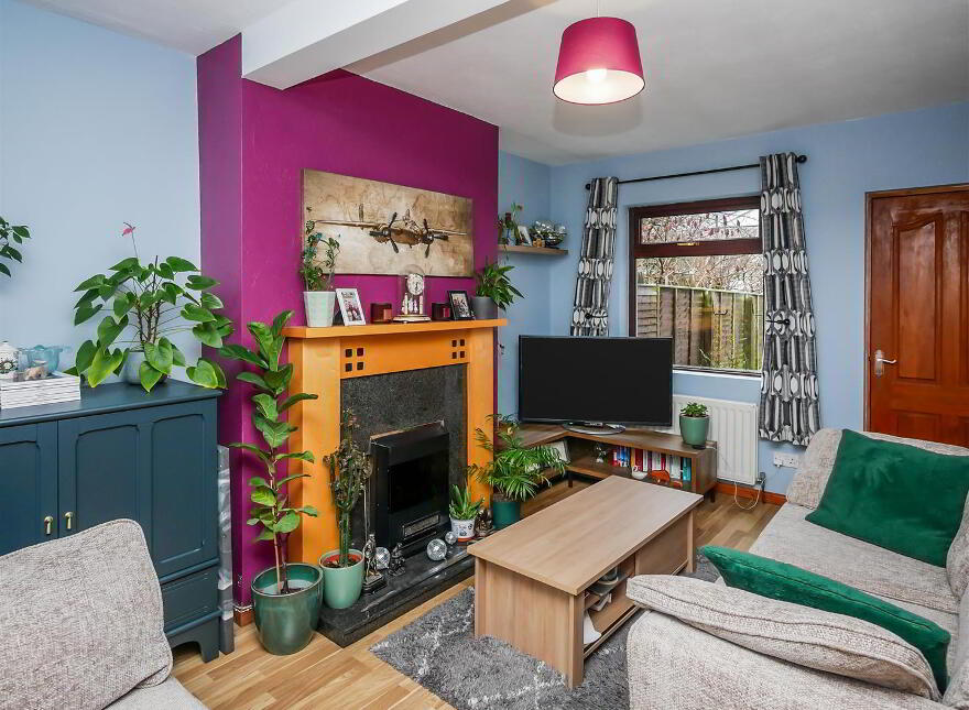 12 Chesham Crescent, Ravenhill/ Cregagh, Belfast, BT6 8GW