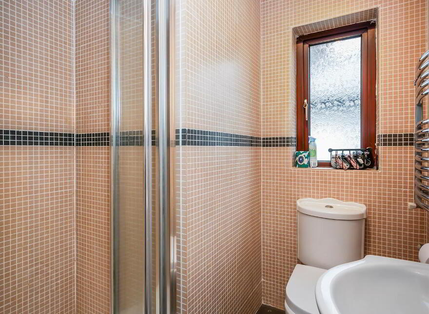 12 Chesham Crescent, Ravenhill/ Cregagh, Belfast, BT6 8GW
