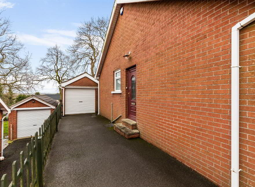 30 Heathermount Court, Comber, BT23 5NT