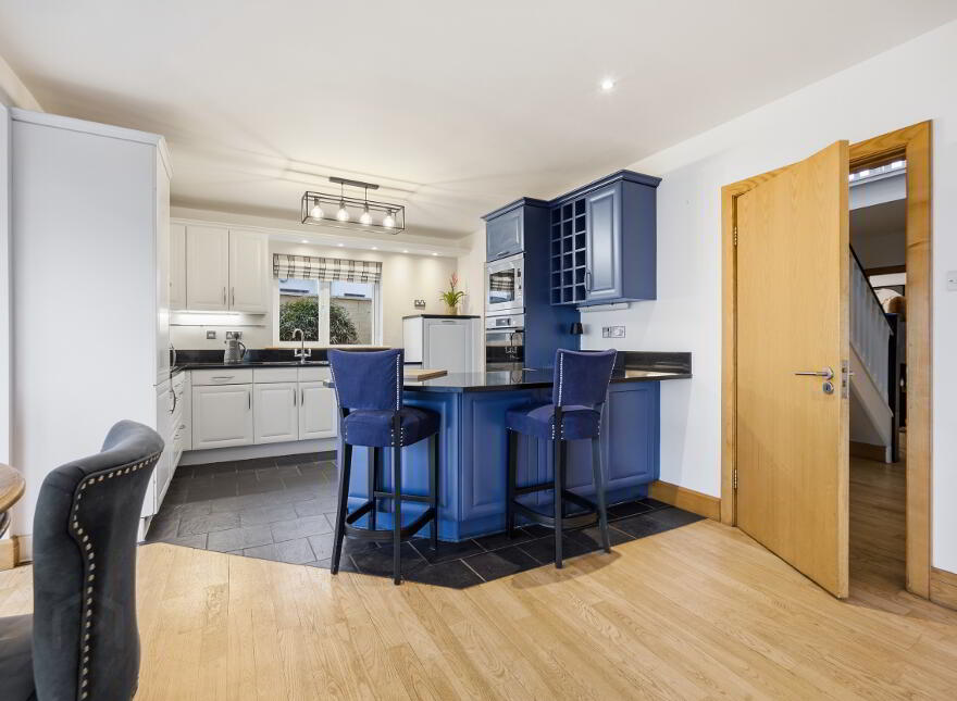 Ballustree, Loughshinny Harbour, Skerries, K34VP62