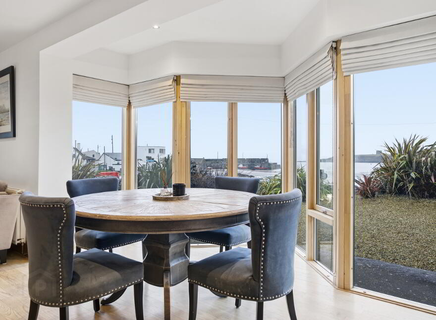 Ballustree, Loughshinny Harbour, Skerries, K34VP62