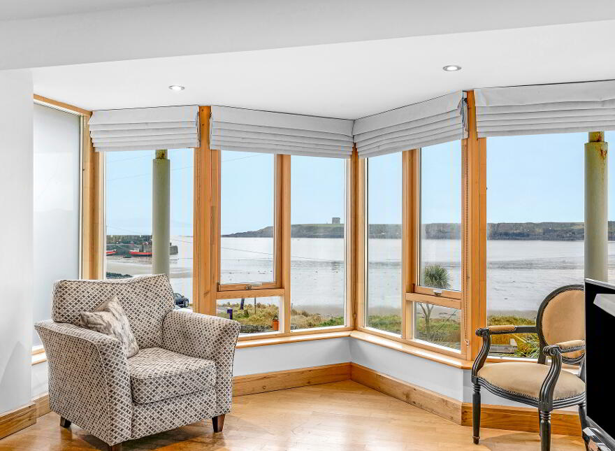 Ballustree, Loughshinny Harbour, Skerries, K34VP62