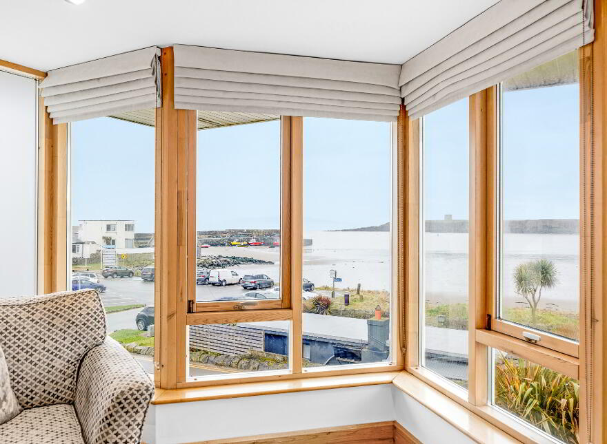 Ballustree, Loughshinny Harbour, Skerries, K34VP62