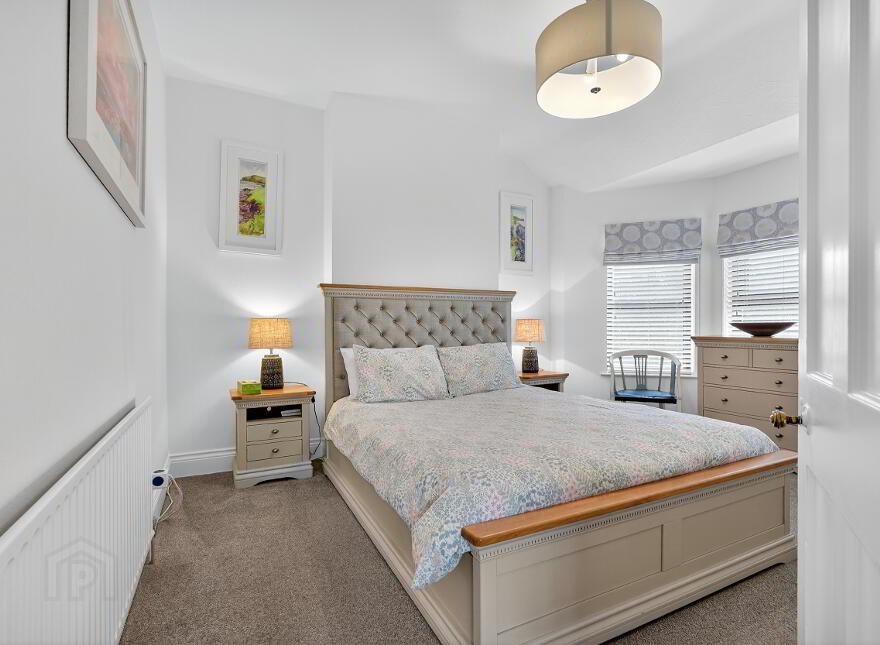 25 Belfast Road, Carrickfergus, BT38 8BY