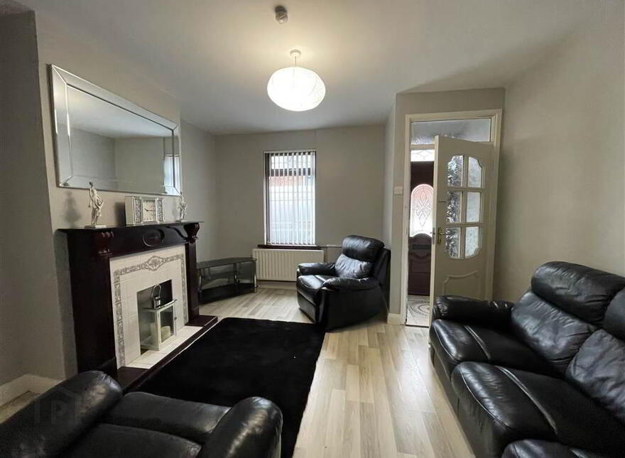 39 Hamill Street, Belfast, BT12 4AA