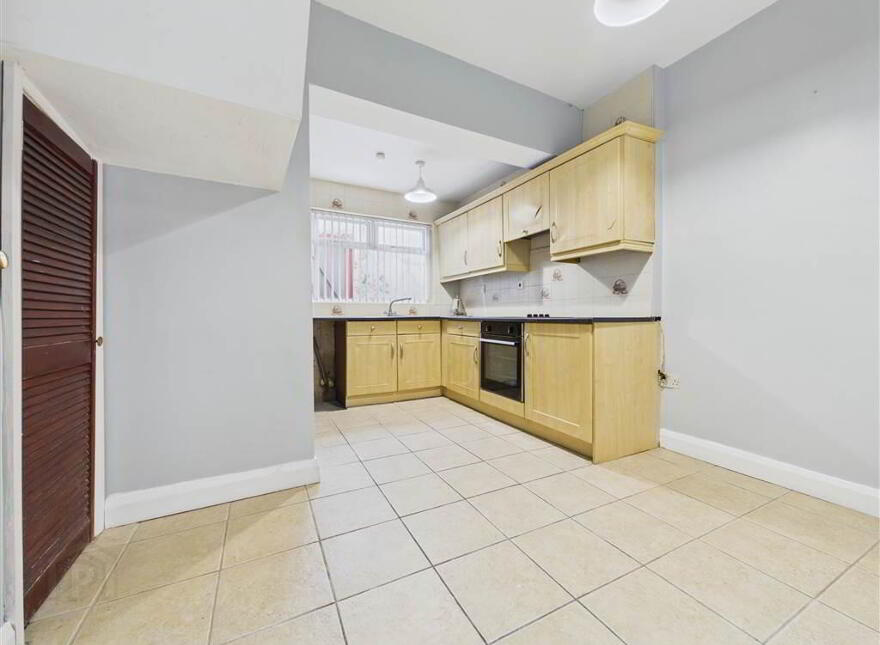 39 Hamill Street, Belfast, BT12 4AA