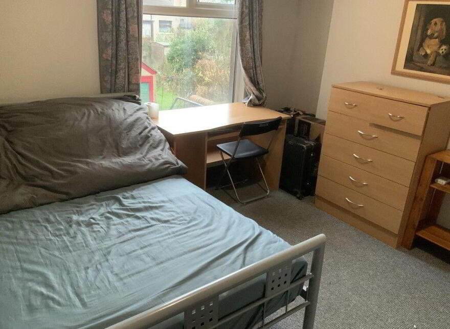 Flat 2, 21 Ashley Avenue, Belfast, BT9 7BT