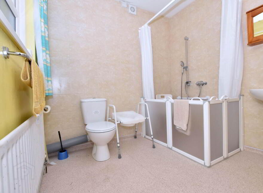 20 Shore Road, Ballyhalbert, Newtownards, BT22 1BJ