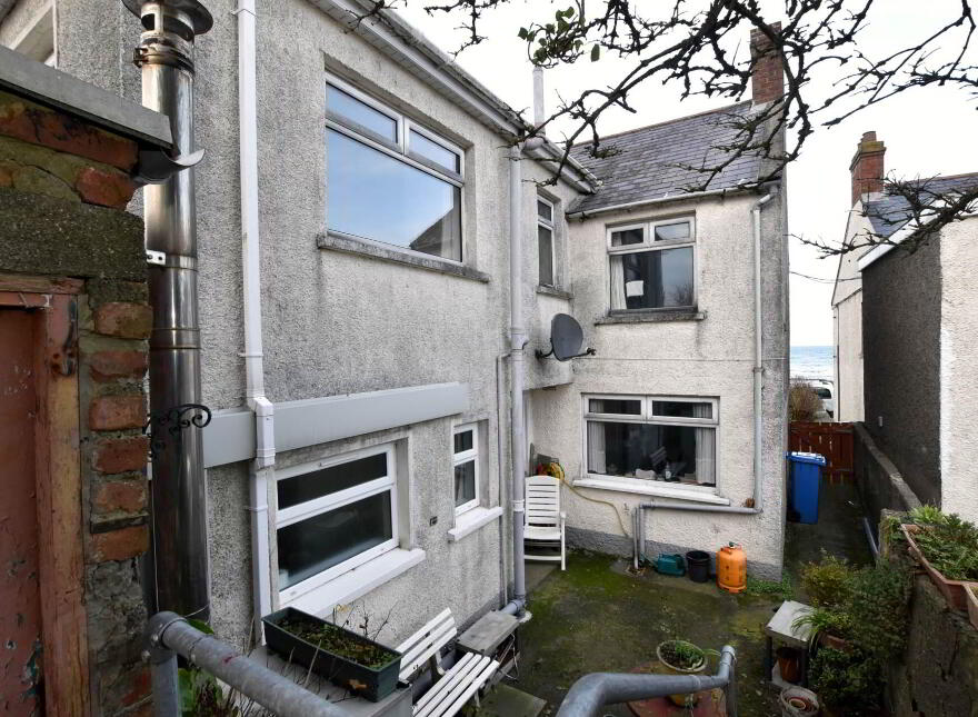 20 Shore Road, Ballyhalbert, Newtownards, BT22 1BJ