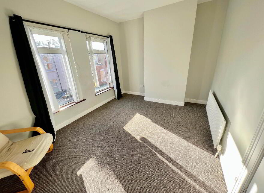 8 Westcott Street, Bloomfield Avenue, Belfast, BT5 5BN