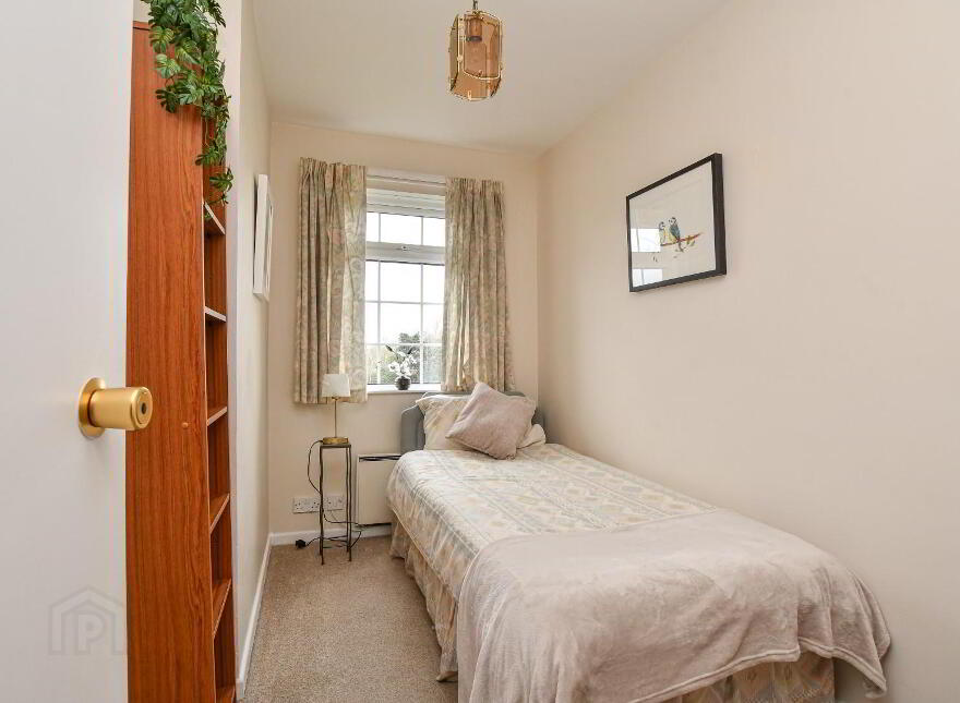 24 Strathearn Court, Holywood, BT18 9NR